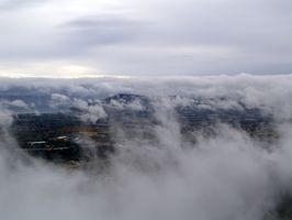 Altea y Sierra Helada escondidas entre las nubes
