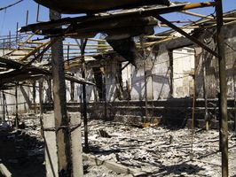 Comercios incendiados en Osh