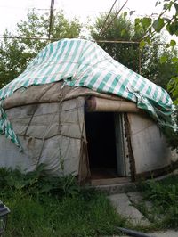 Una yurta preparada para alojar turistas