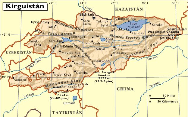 Mapa de Kirguistán con la situación del Pico Lenin en la frontera con Tayikistán